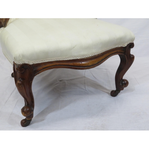 325 - Victorian ladies spoonback chair with buttoned upholstery, serpentine fronted seat, on cabriole legs