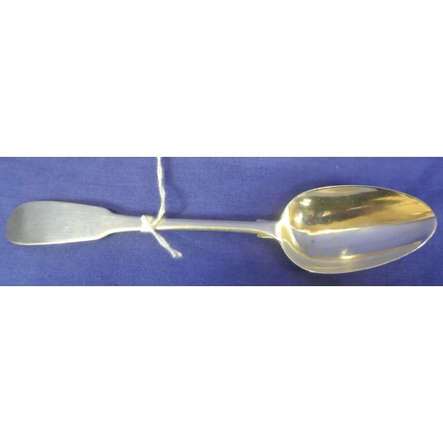 228 - Irish silver teaspoon with fiddle pattern handle, by Richard Sawyer, Dublin 1815.
19g /14.5cm