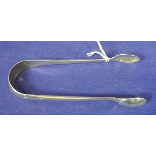 244 - Irish silver small ice cube or sugar tongs with bright cut handles, by Alwright & Marshall Ltd, Dubl... 