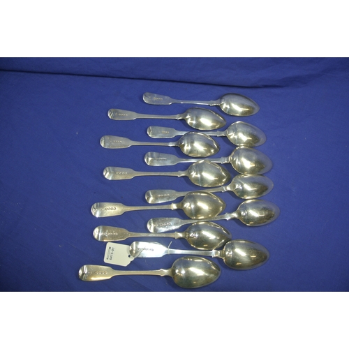 60 - Set of 12 Georgian and London tablespoons with crested fiddle pattern handles, various makers and da... 