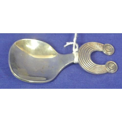 269 - Irish silver caddy spoon with Gleninsheen Collar handle, by T O’Connor, Dublin 1973, 32g.