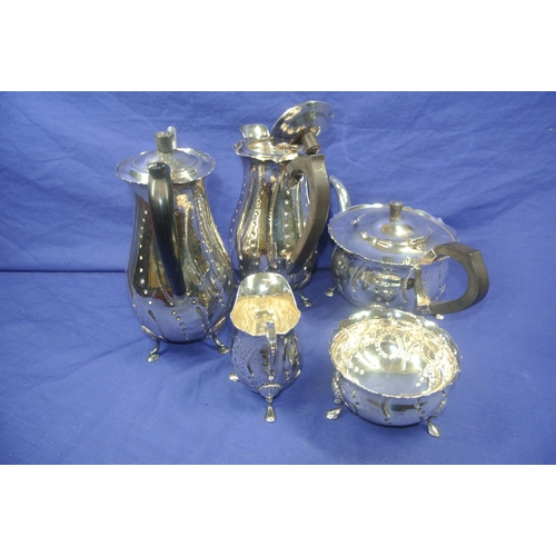 300 - Irish silver 5 piece tea service of baluster form, with wavy rims, beaded decoration, shaped handles... 