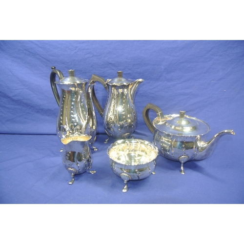 300 - Irish silver 5 piece tea service of baluster form, with wavy rims, beaded decoration, shaped handles... 