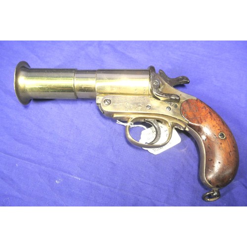 330 - Webley and Scott  WW1 Brass Flare pistol dated 1918 MKIII, 1