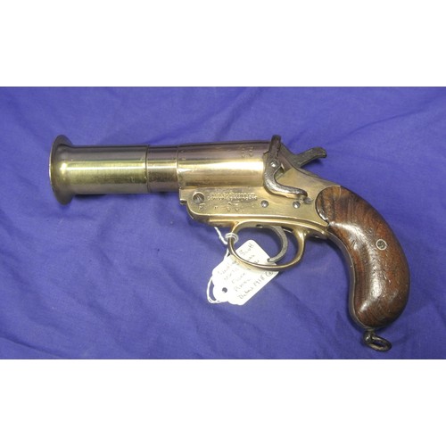 331 - Cogswell and Harrison WW1 Mark III Flare pistol Dated 1917, 1 inch bore, 6 inch brass barrel with 2 ... 