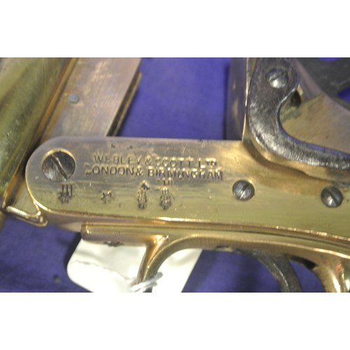 331 - Cogswell and Harrison WW1 Mark III Flare pistol Dated 1917, 1 inch bore, 6 inch brass barrel with 2 ... 