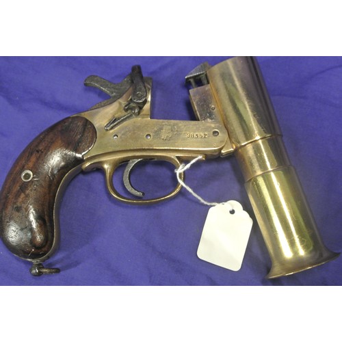 331 - Cogswell and Harrison WW1 Mark III Flare pistol Dated 1917, 1 inch bore, 6 inch brass barrel with 2 ... 