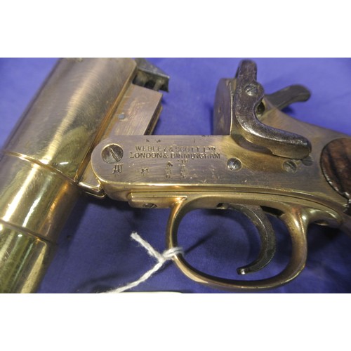 331 - Cogswell and Harrison WW1 Mark III Flare pistol Dated 1917, 1 inch bore, 6 inch brass barrel with 2 ... 