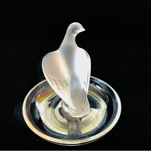 320 - Lalique Dove Ring/Pin Tray Designed by Marie Lalique with frosted dove with wings down looking over ... 