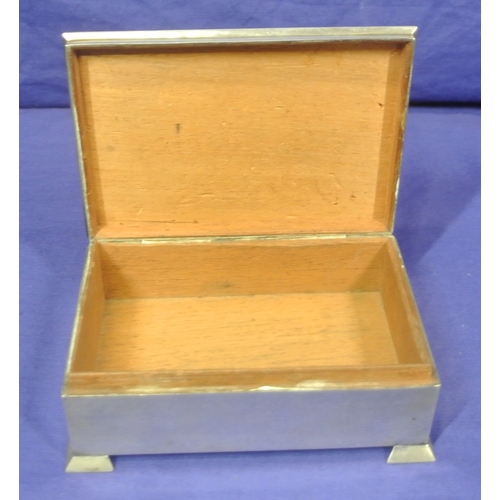 46 - Birmingham silver trinket or jewelers box with bracket feet.  H5cm x 14 x 9cm