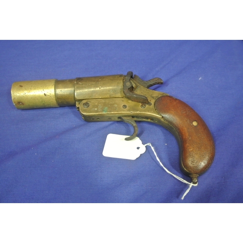 332 - Cogswell and Harrison WW1 Mark III Flare pistol Dated 1917, 1 inch bore, 6 inch brass barrel with 2 ... 