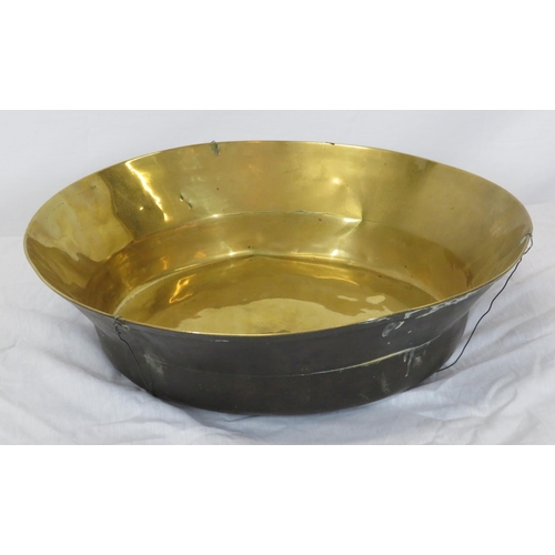 102 - Vintage round brass bowl with raised rim, stamped