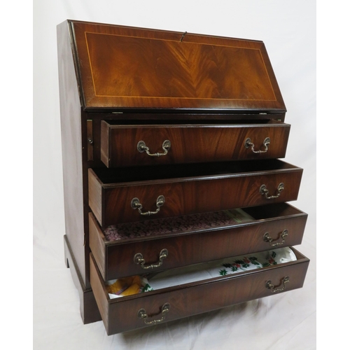 174 - Edwardian inlaid & crossbanded mahogany small bureau with drop-down front, pull-out supports, fitted... 