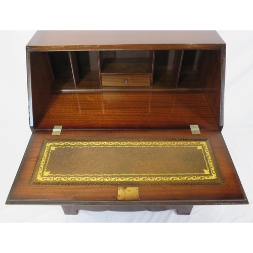 174 - Edwardian inlaid & crossbanded mahogany small bureau with drop-down front, pull-out supports, fitted... 