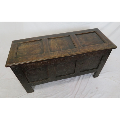 40 - Georgian oak coffer or blanket chest with lid, panelled sides with star decoration