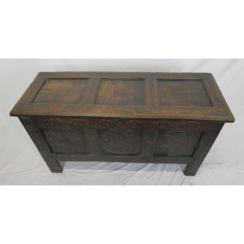 40 - Georgian oak coffer or blanket chest with lid, panelled sides with star decoration