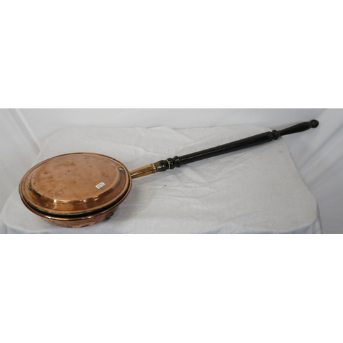 62 - Victorian copper round bed warmer with turned timber handle