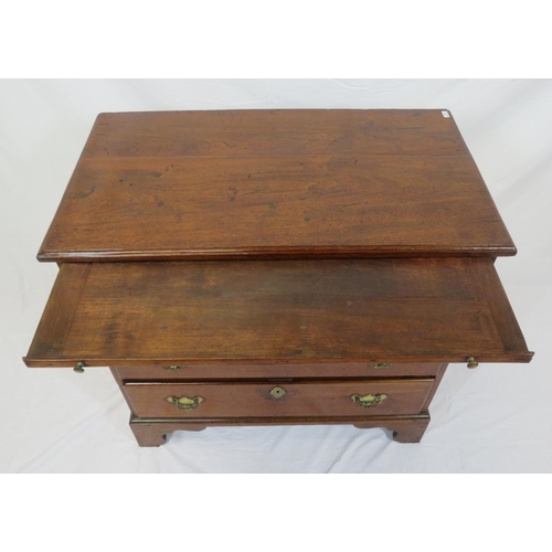 141 - Georgian mahogany bachelors chest of four drawers of graduating sizes, with pull-out shelf, brass dr... 