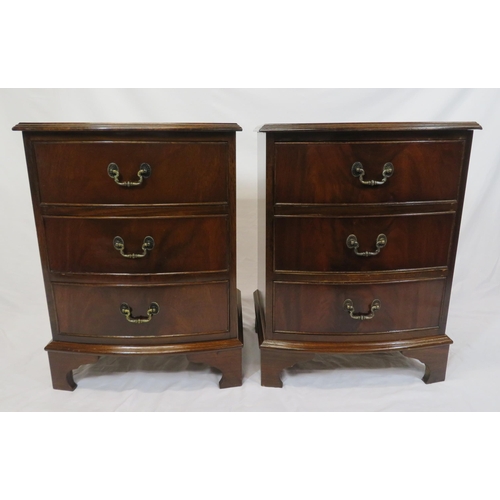 41 - Pair of Edwardian style bow fronted chests of three drawers with drop handles, on bracket feet