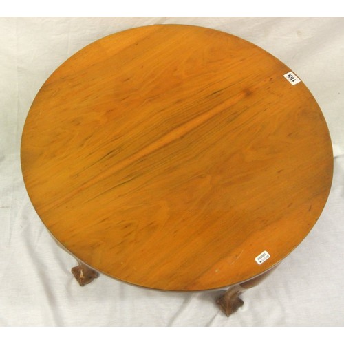 139 - Victorian round satinwood occasional or coffee table with cabriole legs on claw & ball feet