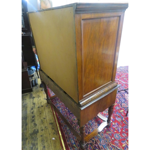 195 - Georgian inlaid & crossbanded walnut chest on stand - chest having two short & three long drawers of... 