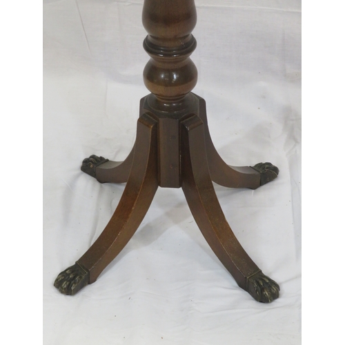 111 - Edwardian style Pembroke table with D-shaped drop leaves, twist top, turned column, on quadrapod