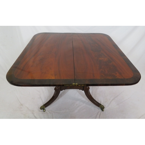 190 - Edwardian crossbanded mahogany & rosewood tea table with swivel fold-over top, rounded corners, pane... 