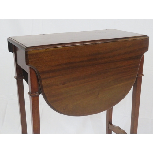 199 - Edwardian inlaid mahogany Pembroke table with D-shaped drop leaves, swivel top, gatelegs with stretc... 