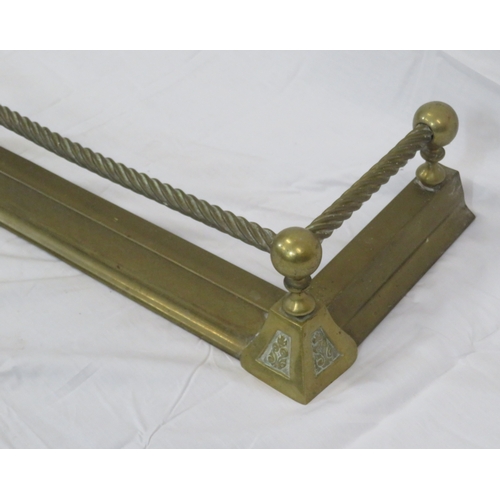 232 - Edwardian brass fire kerb with barleytwist rails