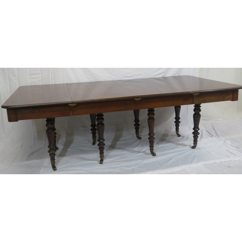 250 - Victorian mahogany two section economy dining table with two extra leaves, with rounded corners, on ... 