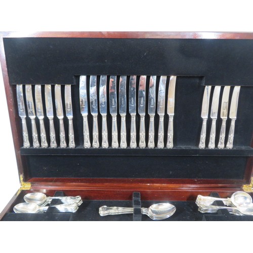 301 - Large canteen of Kings pattern silverplated cutlery in fitted canteen