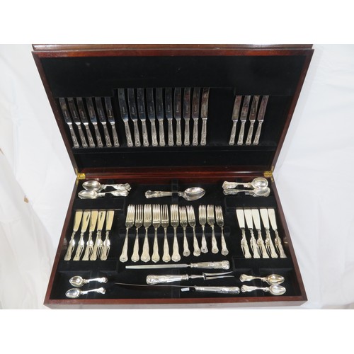 301 - Large canteen of Kings pattern silverplated cutlery in fitted canteen