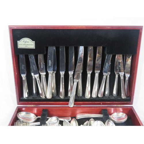 302 - Canteen of silverplated cutlery with shaped handles