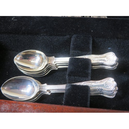 301 - Large canteen of Kings pattern silverplated cutlery in fitted canteen