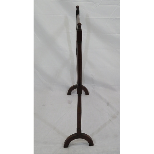 118 - Victorian mahogany clothes horse with turned rails