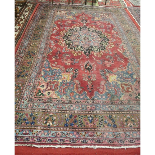 164 - Vintage Persian Tabriz carpet  with floral design 290 x195cm