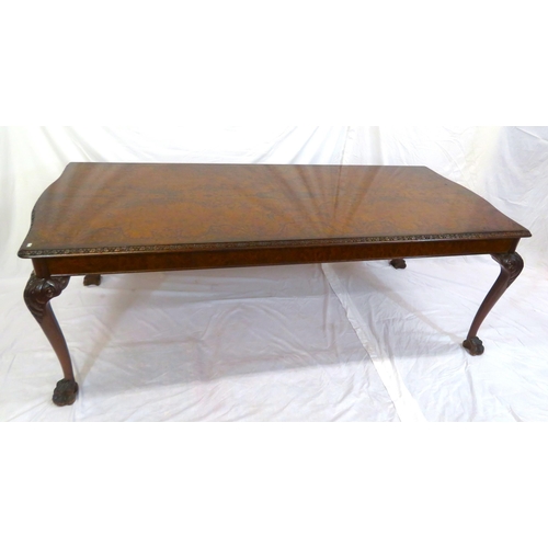 200 - Victorian walnut dining table with serpentine shaped ends, carved borders, on scroll carved cabriole... 