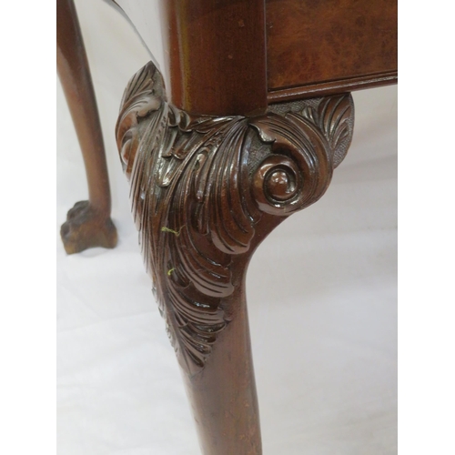 200 - Victorian walnut dining table with serpentine shaped ends, carved borders, on scroll carved cabriole... 