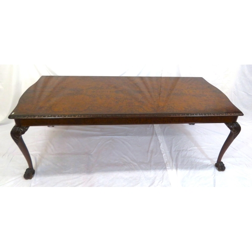 200 - Victorian walnut dining table with serpentine shaped ends, carved borders, on scroll carved cabriole... 