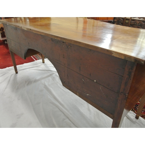 220 - Georgian Sheraton style inlaid & crossbanded mahogany serpentine fronted sideboard with bowed frieze... 