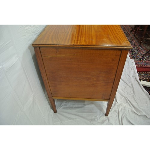 170 - Edwardian 'Tottenham Court Road' inlaid & crossbanded bow fronted mahogany desk with foliate & strin... 