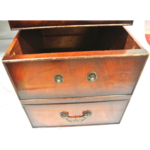 115 - Edwardian style pedestal desk with leatherette inset, 9 drawers with drop handles, on  bracket feet