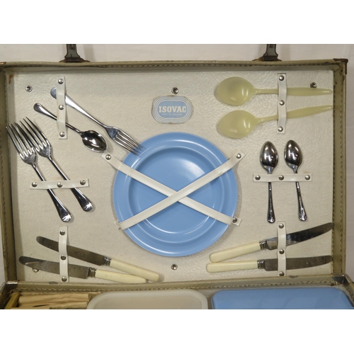 152 - Vintage 'Isovac' picnic set in fitted case