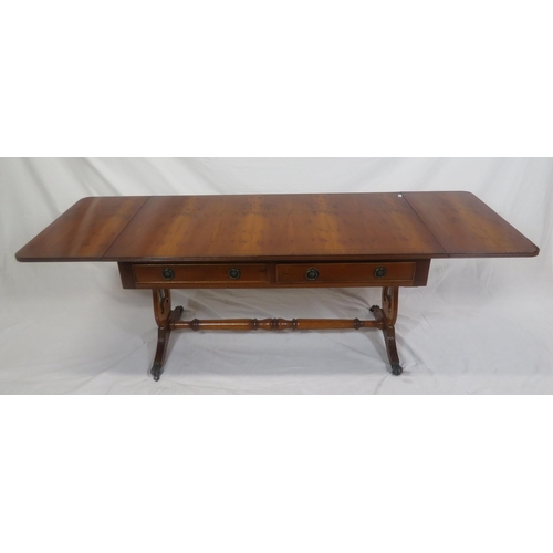 154 - Edwardian design inlaid yew sofa style coffee table with reeded borders, drop leaves, pull-out suppo... 