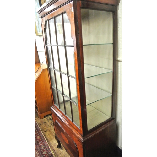 160 - Edwardian walnut and mahogany display cabinet with glazed door, sides and shelving, press under with... 