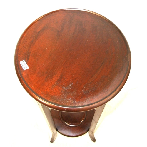 196 - Edwardian round 2-tier jardiniere stand with raised rim, on shaped legs