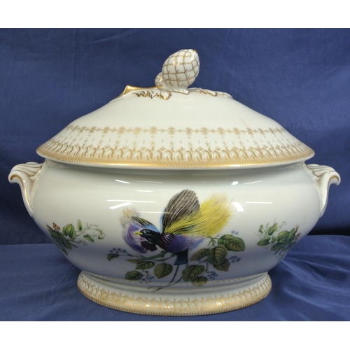 233 - Vista Allegre oval Portugese Mottrahedeh design oval tureen with foliate and Bird of Paradise decora... 