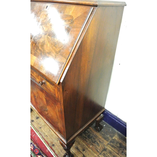 255 - Edwardian crossbanded mahogany and walnut drinks bureau with fall out font, pull out sectioned drink... 