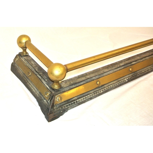 346 - Edwardian brass fire kerb with round rails