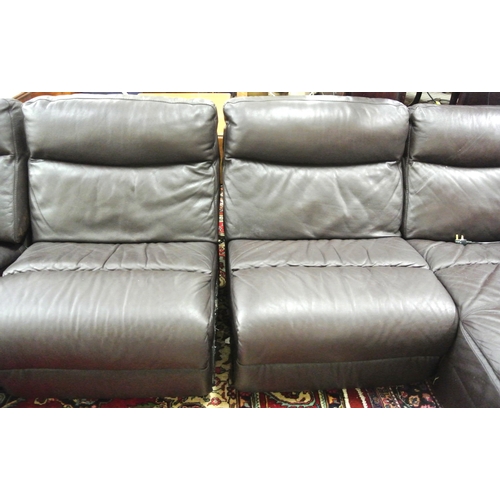 370 - 4-section leather covered lounge or livingroom suite with 2 recliners.